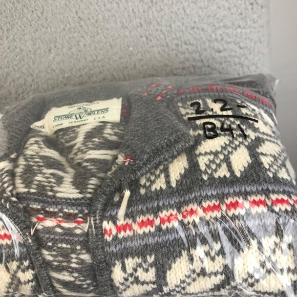 TOWE WOOLENS Wool Sweater Nordic Snowflake Pattern Gray Red White XL - Picture 10 of 10